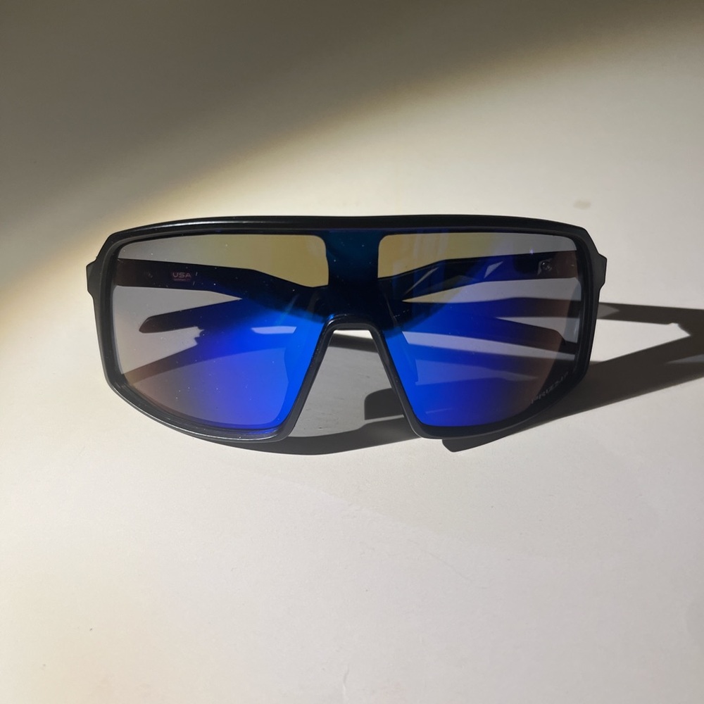 Blue Oakley Sunglasses with Case